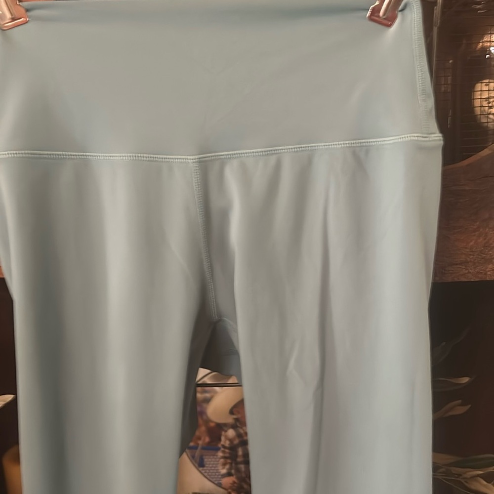 Athletic pants